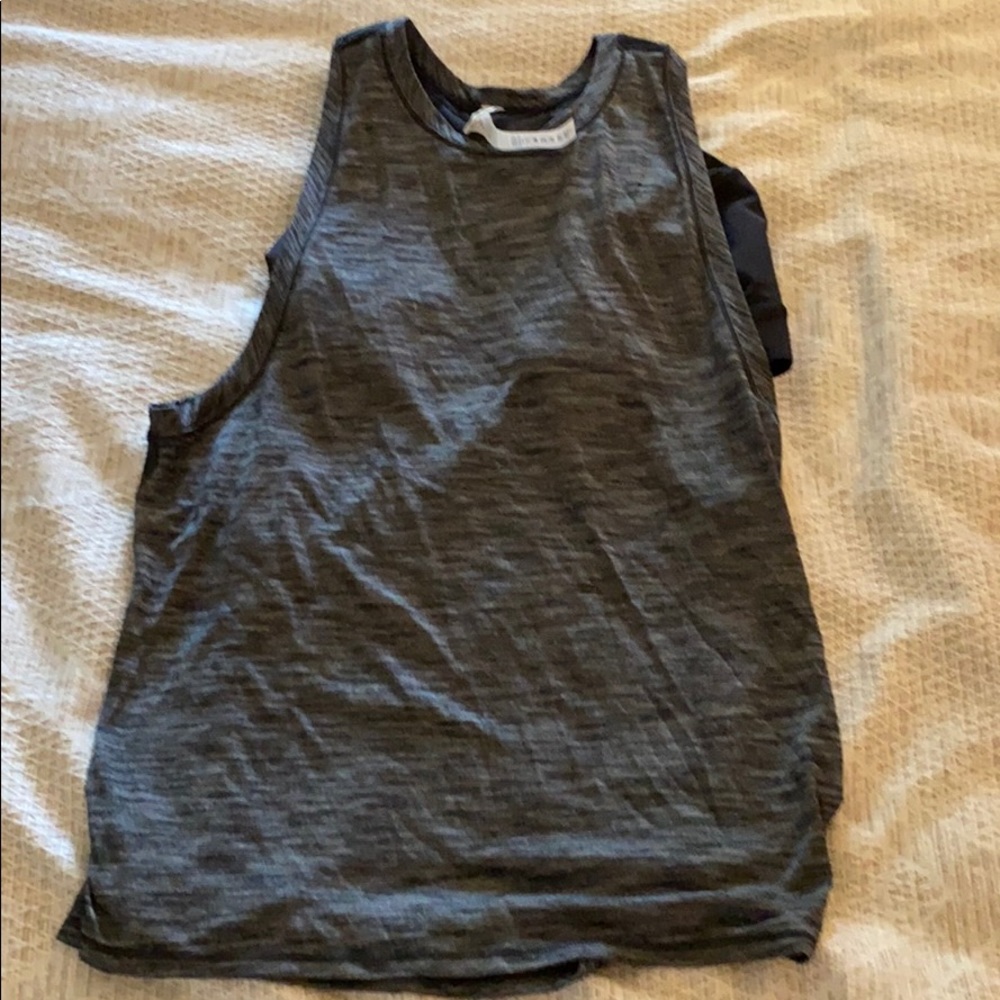 Lululemon Tank- Never used